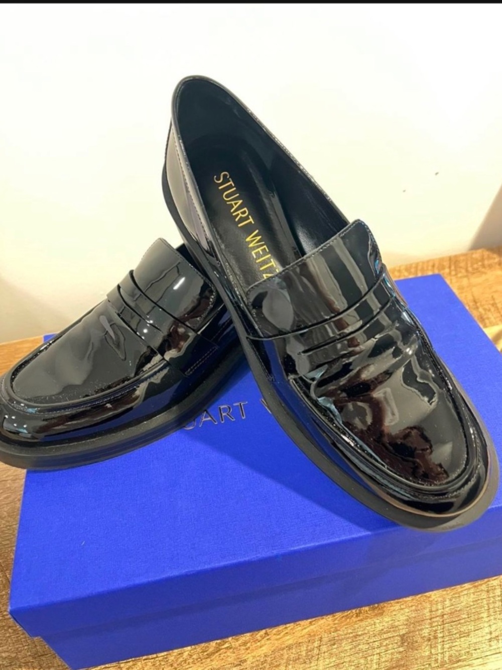 Stuart Weitzman women black loafers